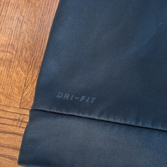 Nike men’s Thermal Black Quarter-Zip Pullover 1/4 zip mock neck poly warm Med - Picture 6 of 14